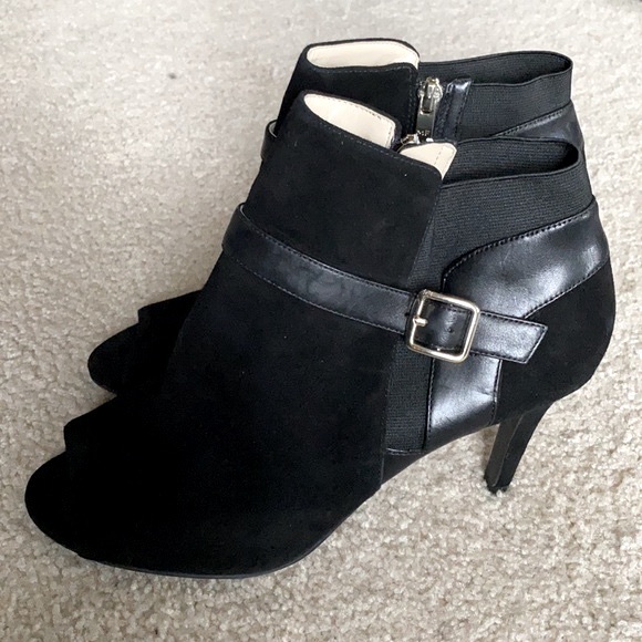 Marc Fisher Peep Toe SHIMMEE Black Booties - Picture 4 of 17